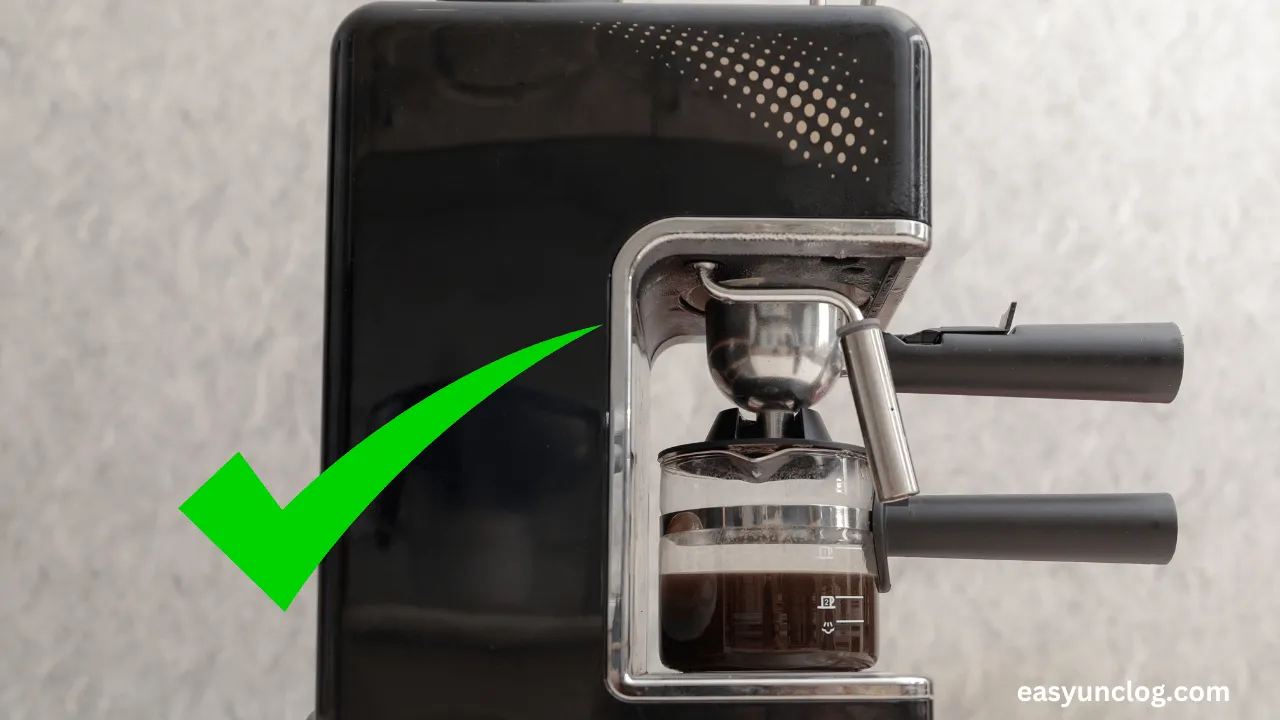 How to Unclog a Coffee Maker with Vinegar